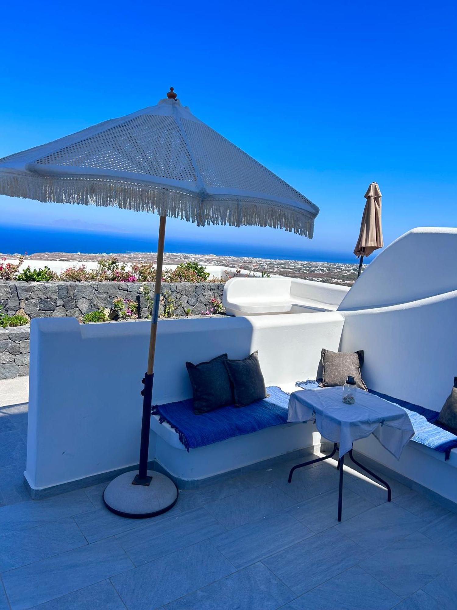 Petran Apartment Фира Екстериор снимка